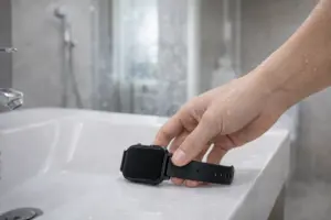 スマートウォッチはお風呂やシャワーでは外すべきイメージ